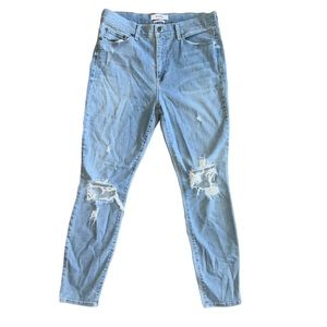 Pistola Light Wash Distressed Skinny Jeans Size 31